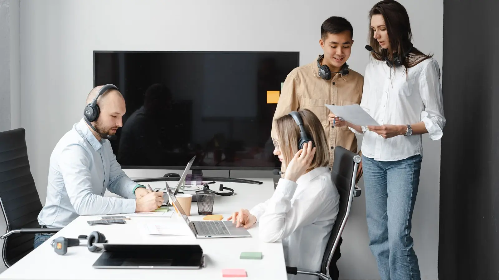 Modern Workplace Solutions Explained for Enterprises